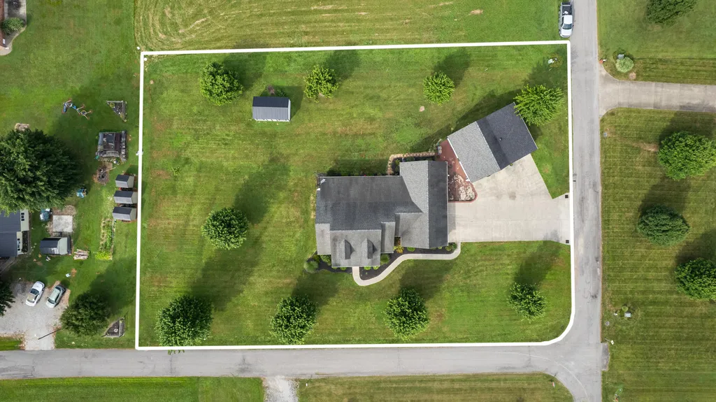 61 Rayburn Lane Tollesboro KY 41189