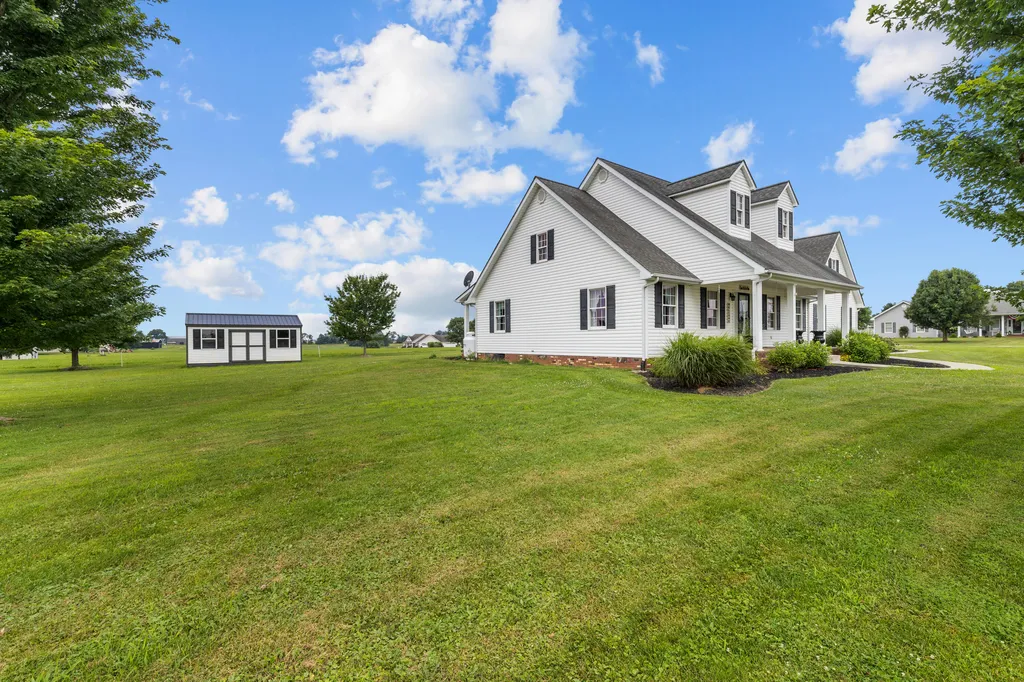 61 Rayburn Lane Tollesboro KY 41189