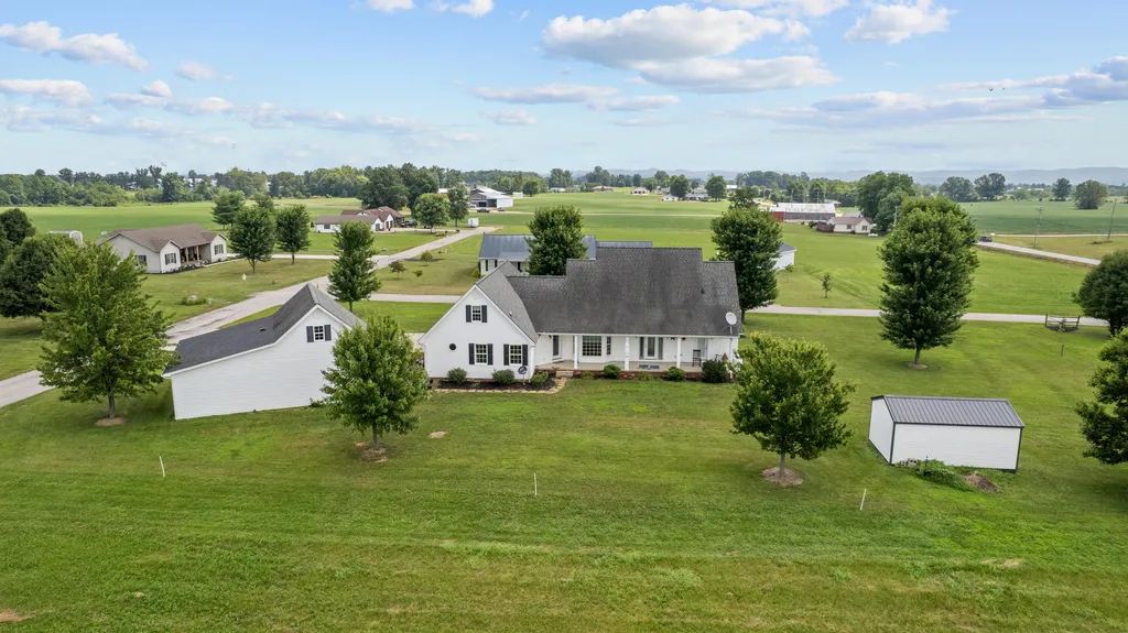 61 Rayburn Lane Tollesboro KY 41189