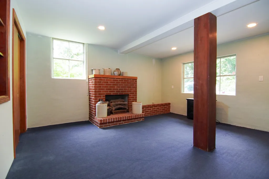 705 Beaumont Avenue Harrodsburg KY 40330