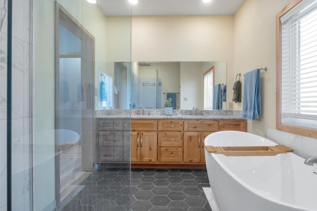 227 Whitetail Lane Hazel KY 42049