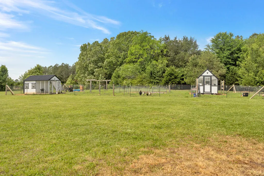 227 Whitetail Lane Hazel KY 42049