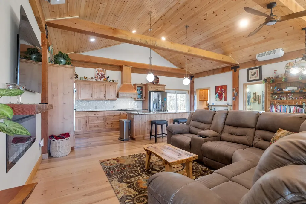 227 Whitetail Lane Hazel KY 42049