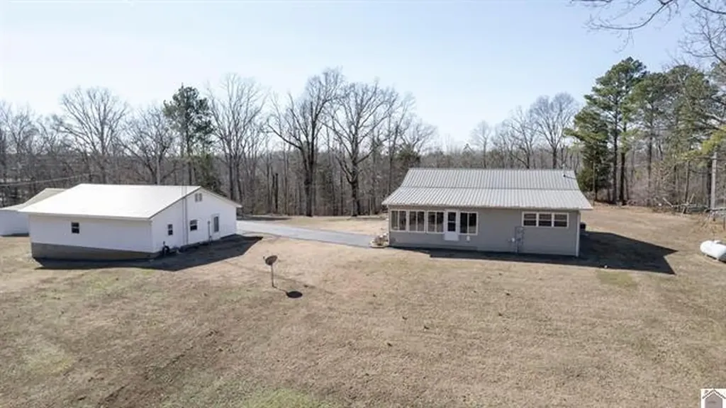 2488 Cypress Trail New Concord KY 42076