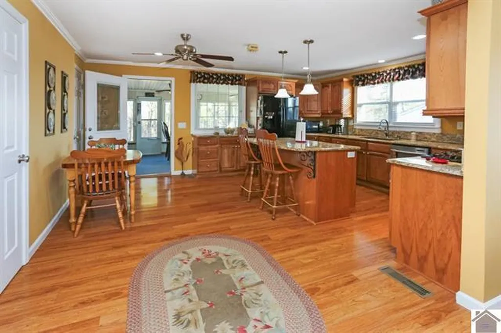 2488 Cypress Trail New Concord KY 42076
