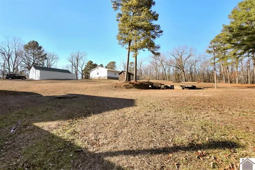 2488 Cypress Trail New Concord KY 42076