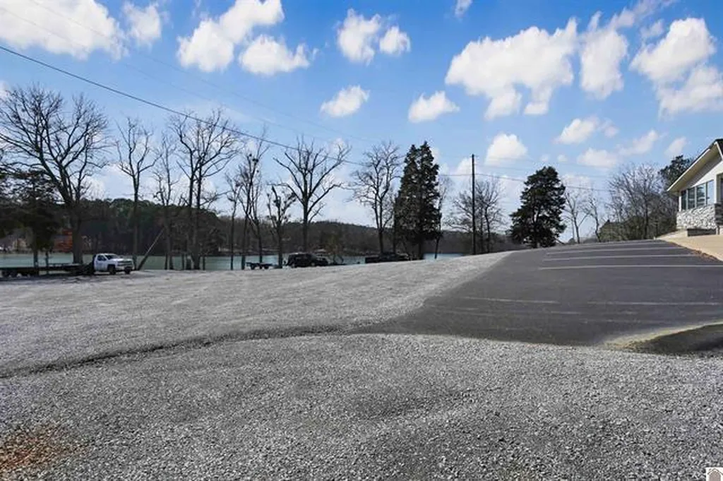 2488 Cypress Trail New Concord KY 42076