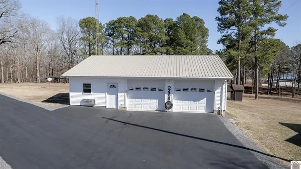 2488 Cypress Trail New Concord KY 42076