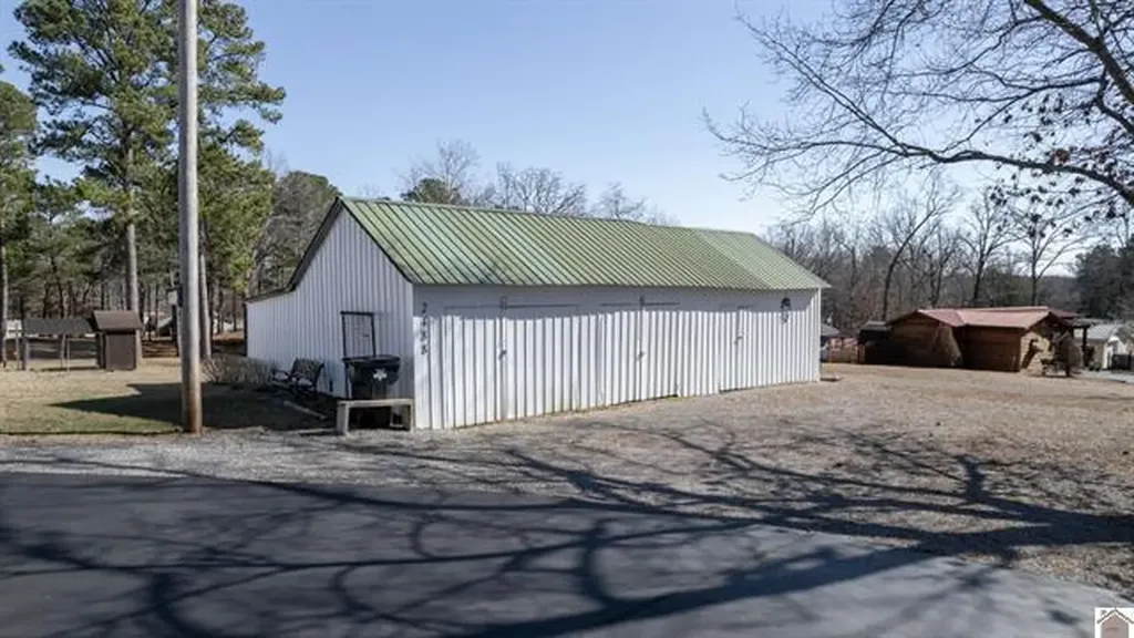 2488 Cypress Trail New Concord KY 42076