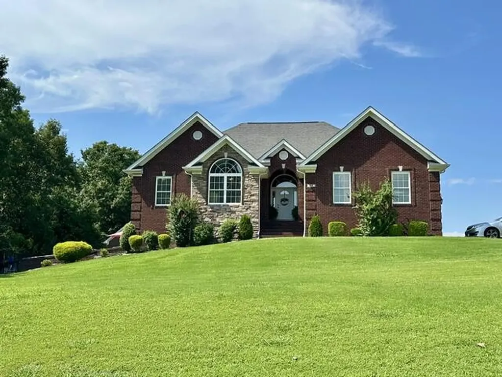 164 Masters Circle Benton KY 42025