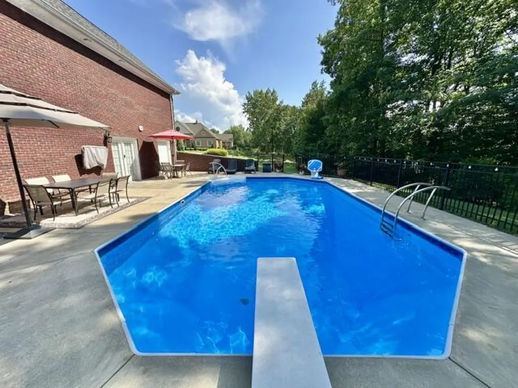 164 Masters Circle Benton KY 42025