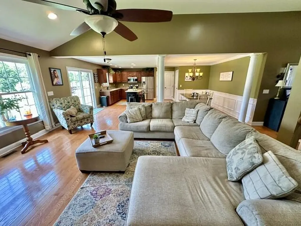 164 Masters Circle Benton KY 42025