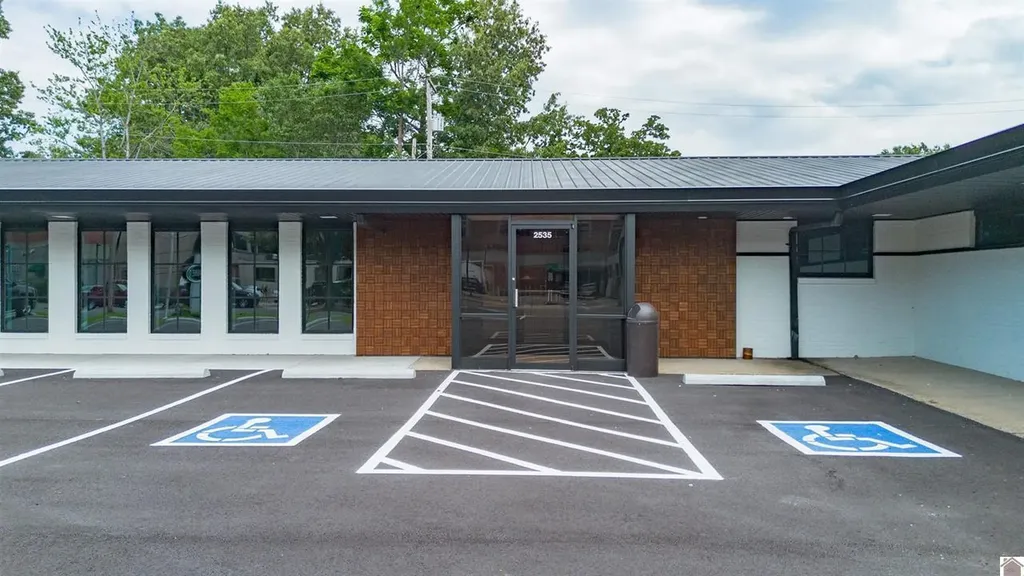 2535 Broadway Street Paducah KY 42001