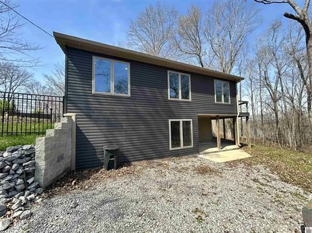 12 Beech Point Drive Cadiz KY 42211