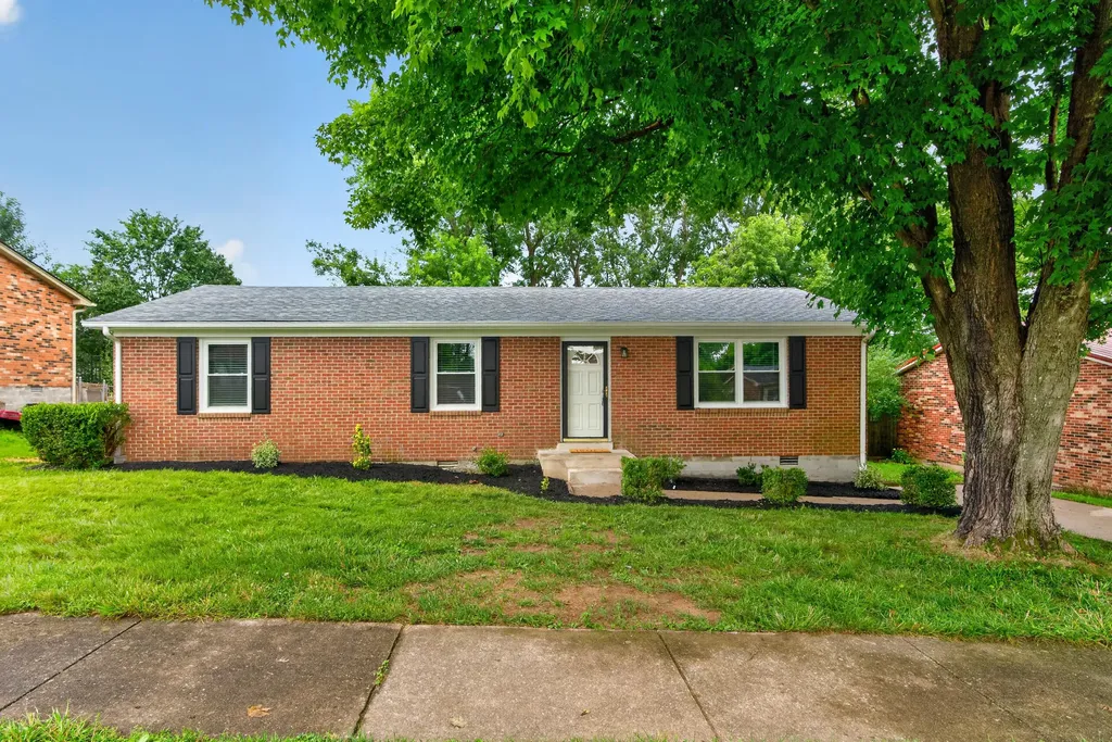 317 Royalty Court Nicholasville KY 40356