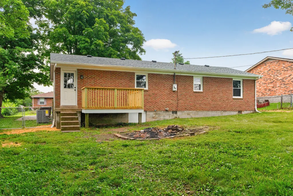 317 Royalty Court Nicholasville KY 40356