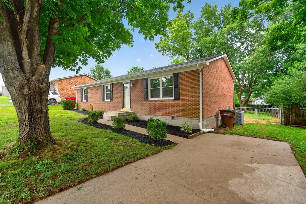 317 Royalty Court Nicholasville KY 40356