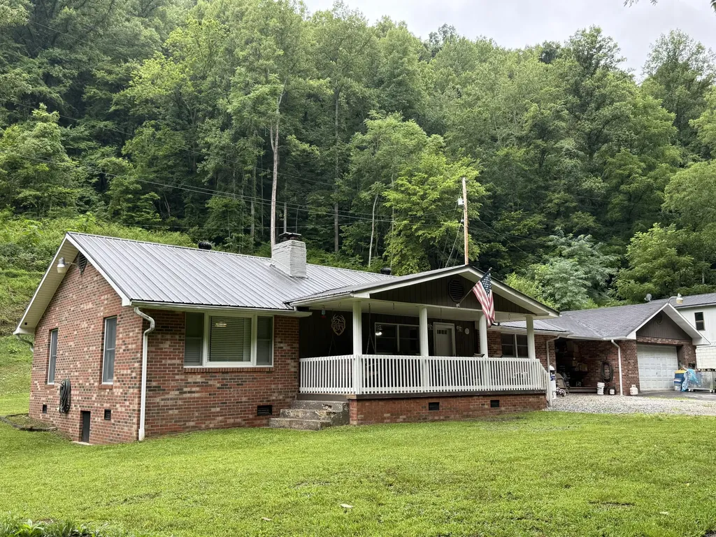 361 Big Shelby Road Jenkins KY 41537