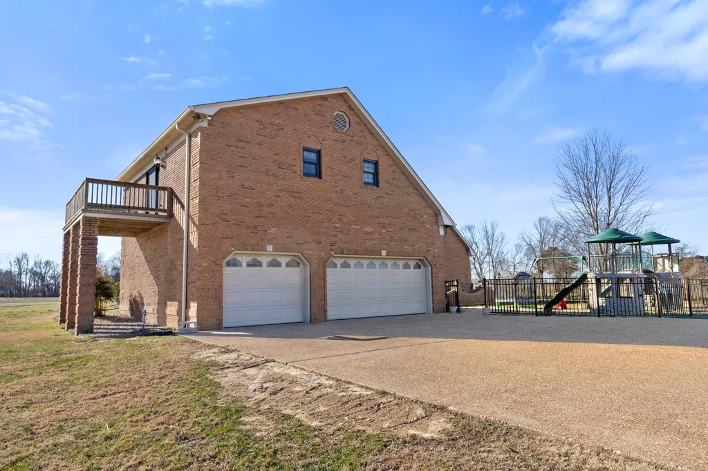 864 Pleasant Grove Road Hazel KY 42049