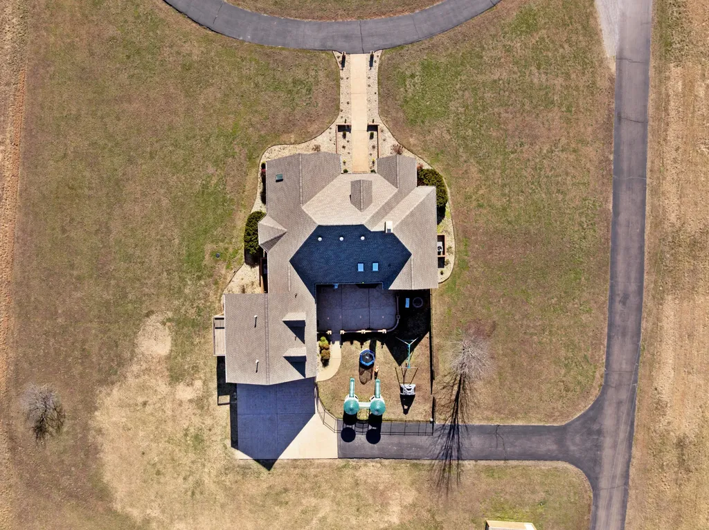 864 Pleasant Grove Road Hazel KY 42049