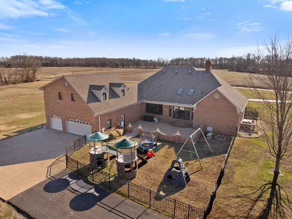 864 Pleasant Grove Road Hazel KY 42049