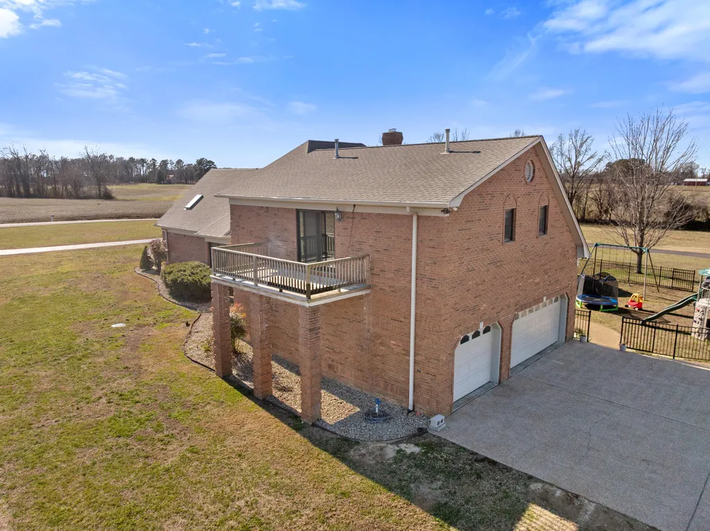 864 Pleasant Grove Road Hazel KY 42049