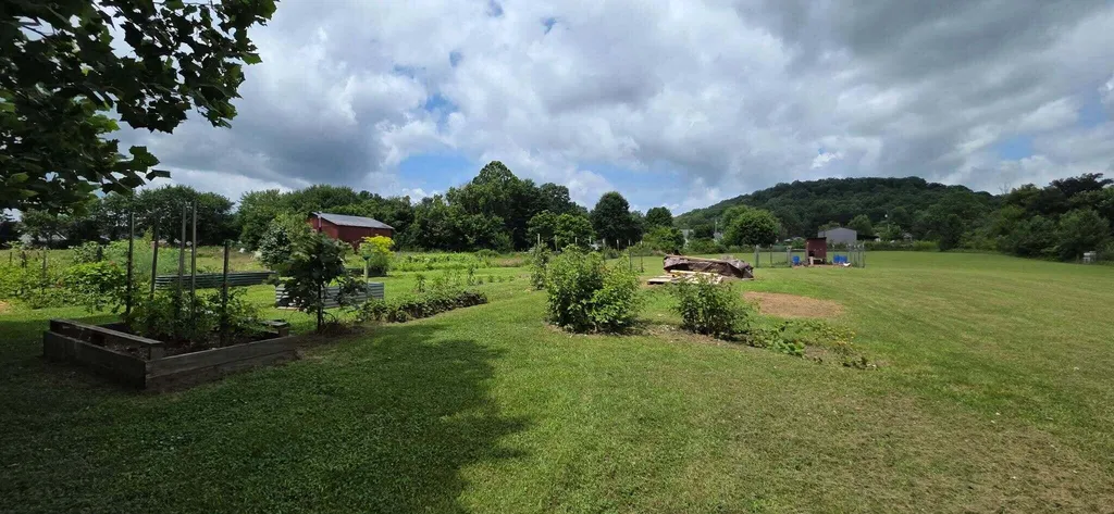 222 Kentucky Avenue Junction City KY 40440