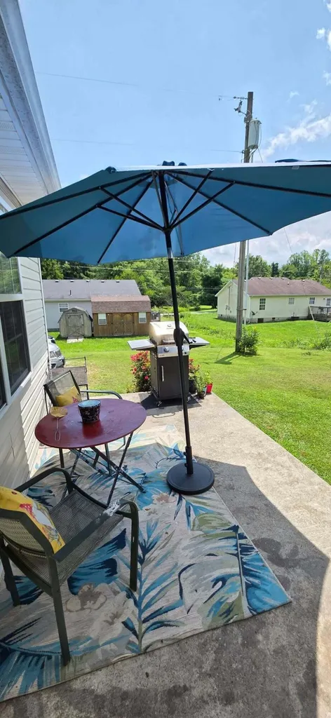 222 Kentucky Avenue Junction City KY 40440