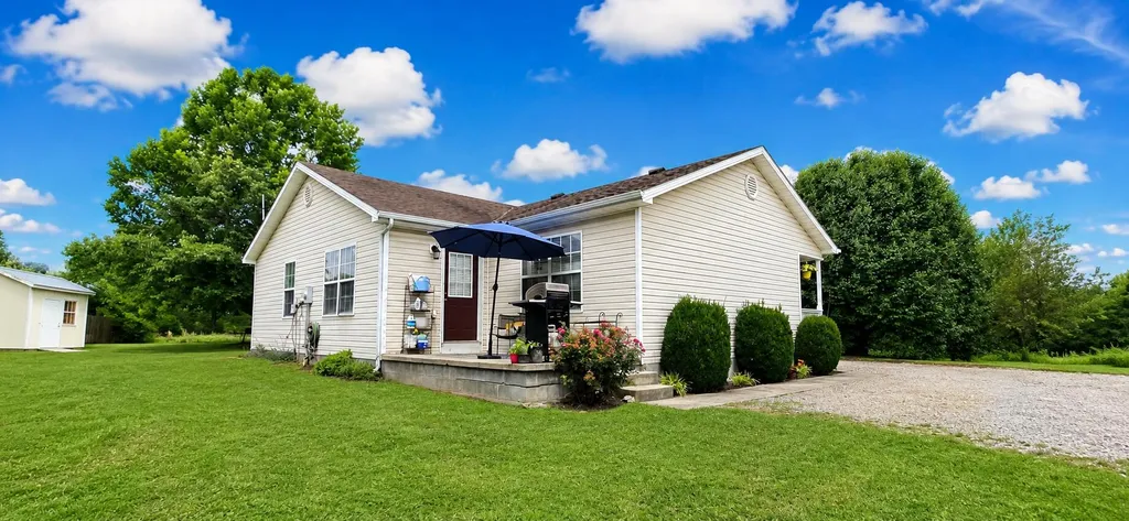 222 Kentucky Avenue Junction City KY 40440