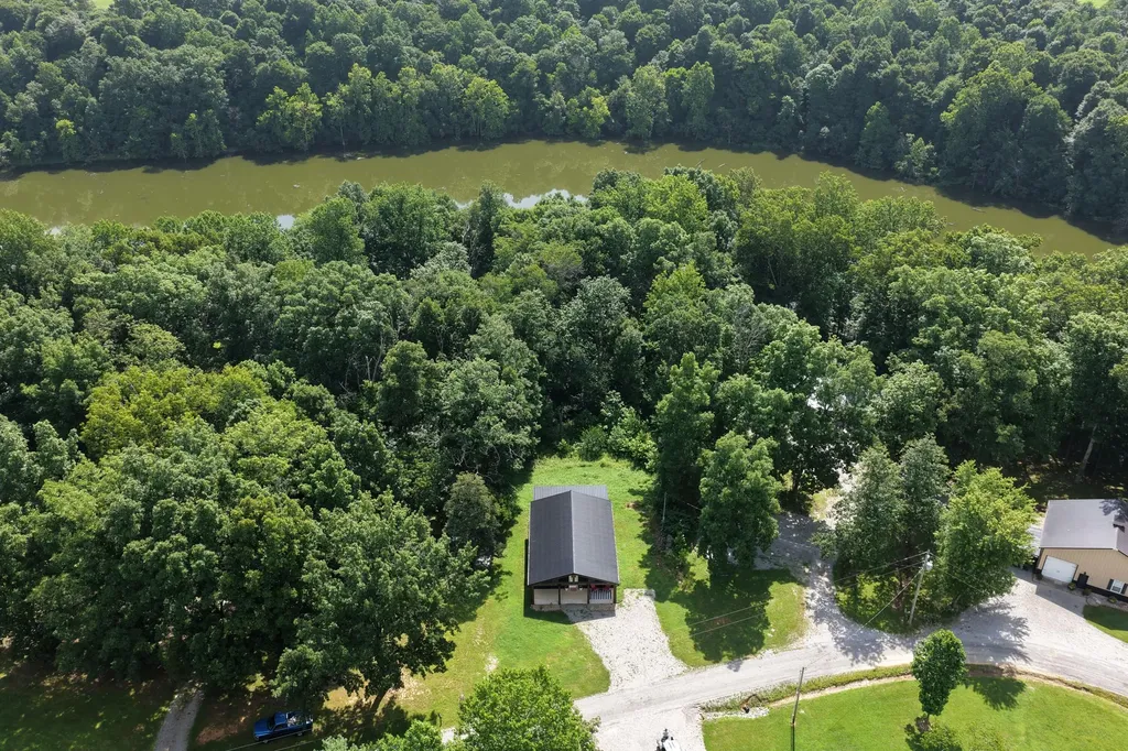 415 415 Indian Ridge Road Falls Of Rough KY 40119