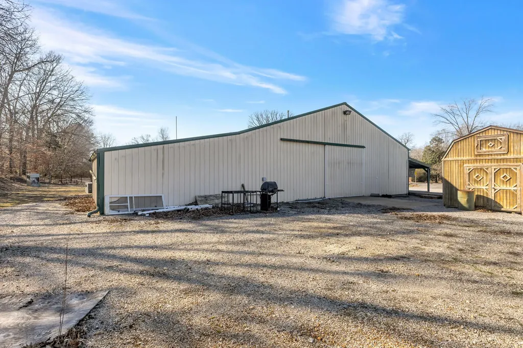 705 W 705 Main St Street Hazel KY 42049