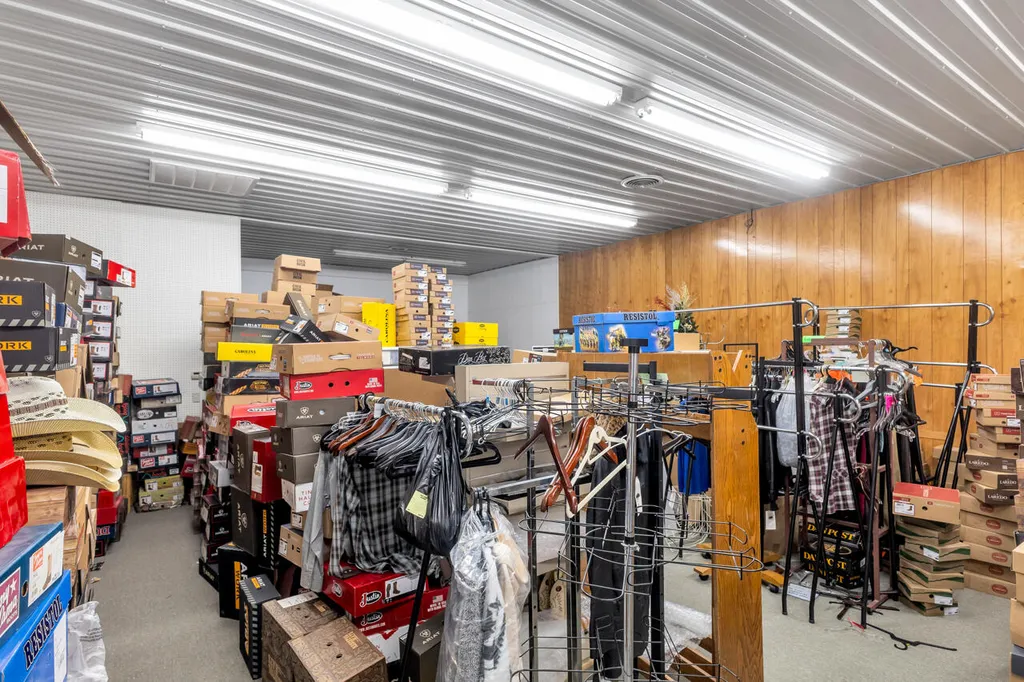 705 W 705 Main St Street Hazel KY 42049