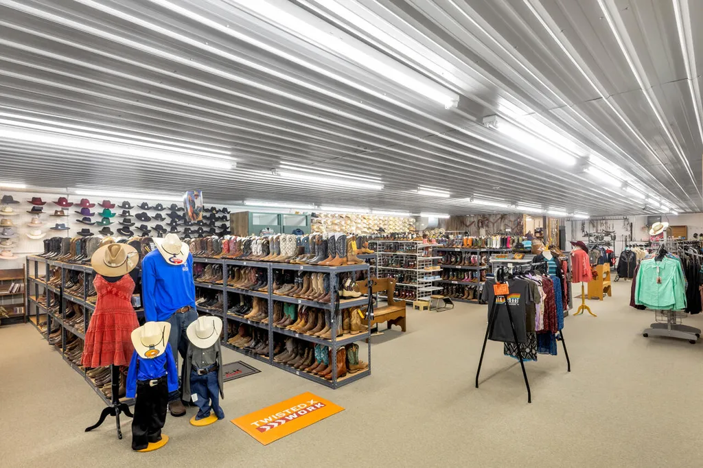 705 W 705 Main St Street Hazel KY 42049