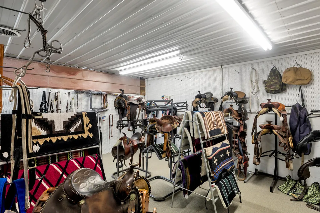 705 W 705 Main St Street Hazel KY 42049