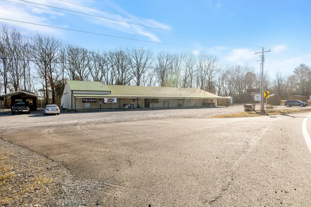 705 W 705 Main St Street Hazel KY 42049