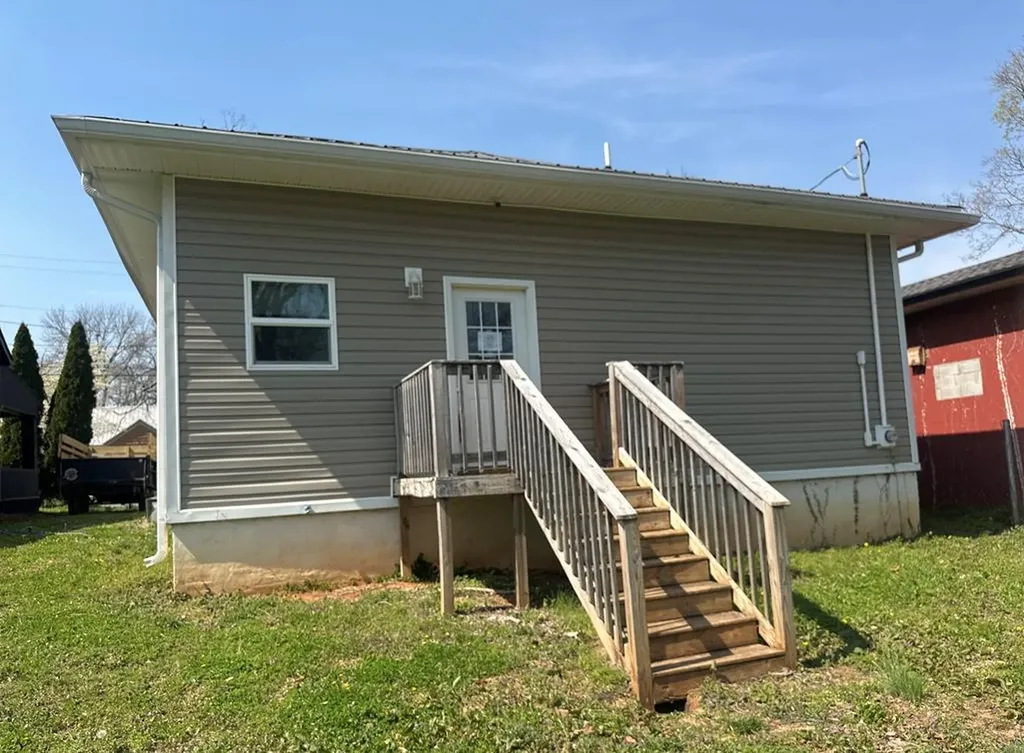 1498 S Clay Street Hopkinsville KY 42240