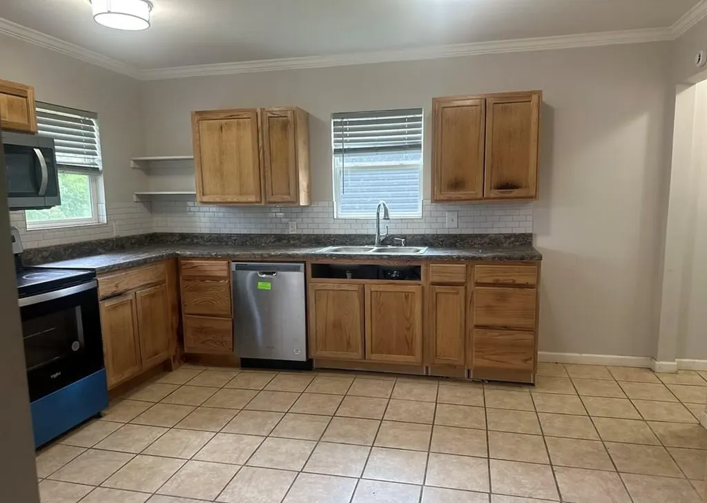 1498 S Clay Street Hopkinsville KY 42240