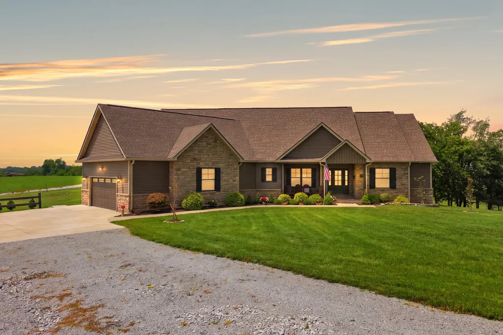 2180 Big Stoner Road Winchester KY 40391