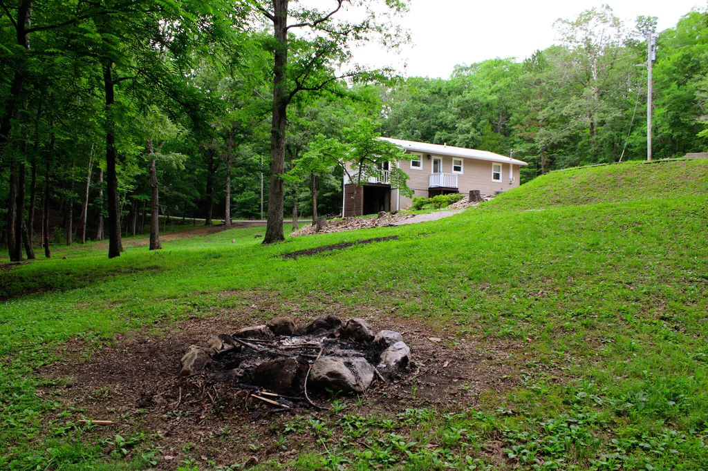 619 Lake Shore Drive New Concord KY 42076