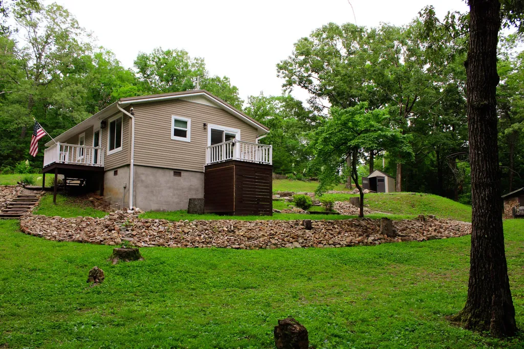619 Lake Shore Drive New Concord KY 42076