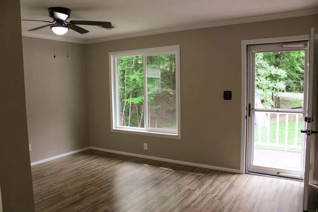 619 Lake Shore Drive New Concord KY 42076