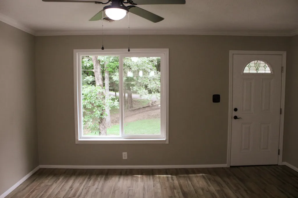 619 Lake Shore Drive New Concord KY 42076