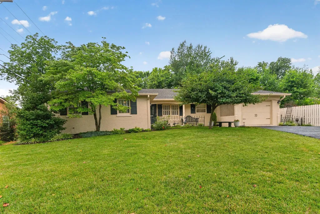 3349 Hunter Road Lexington KY 40502