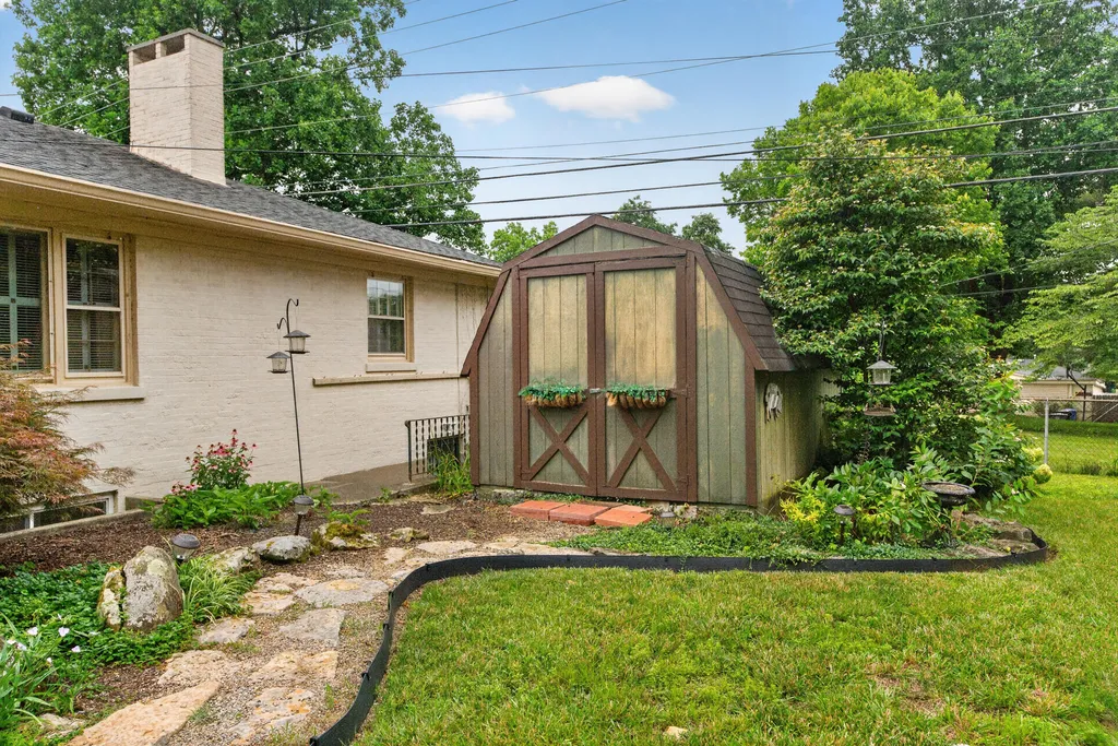 3349 Hunter Road Lexington KY 40502