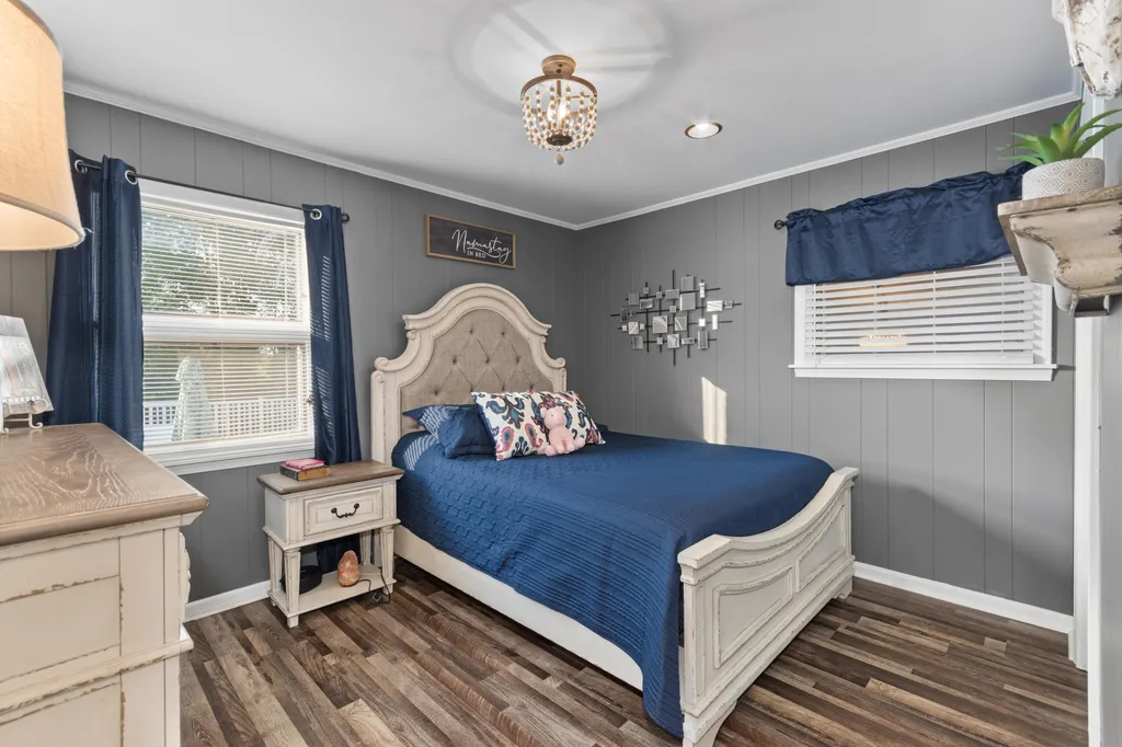2744 Lakeview Church Road Benton KY 42025