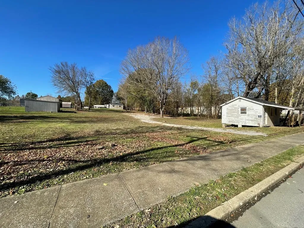 7385 Hanson Road Hanson KY 42413