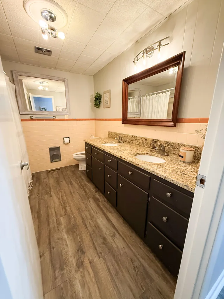 305 Lakeshore Drive Dawson Springs KY 42408