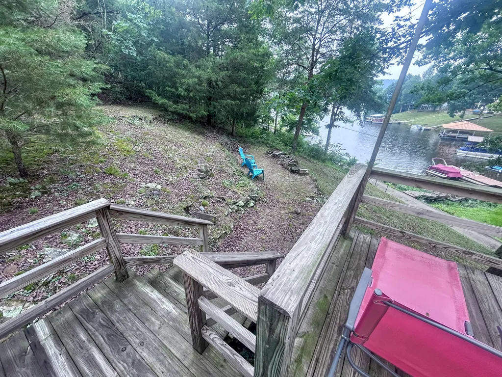 305 Lakeshore Drive Dawson Springs KY 42408