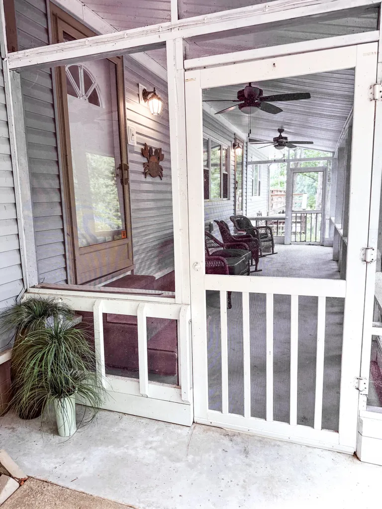 305 Lakeshore Drive Dawson Springs KY 42408