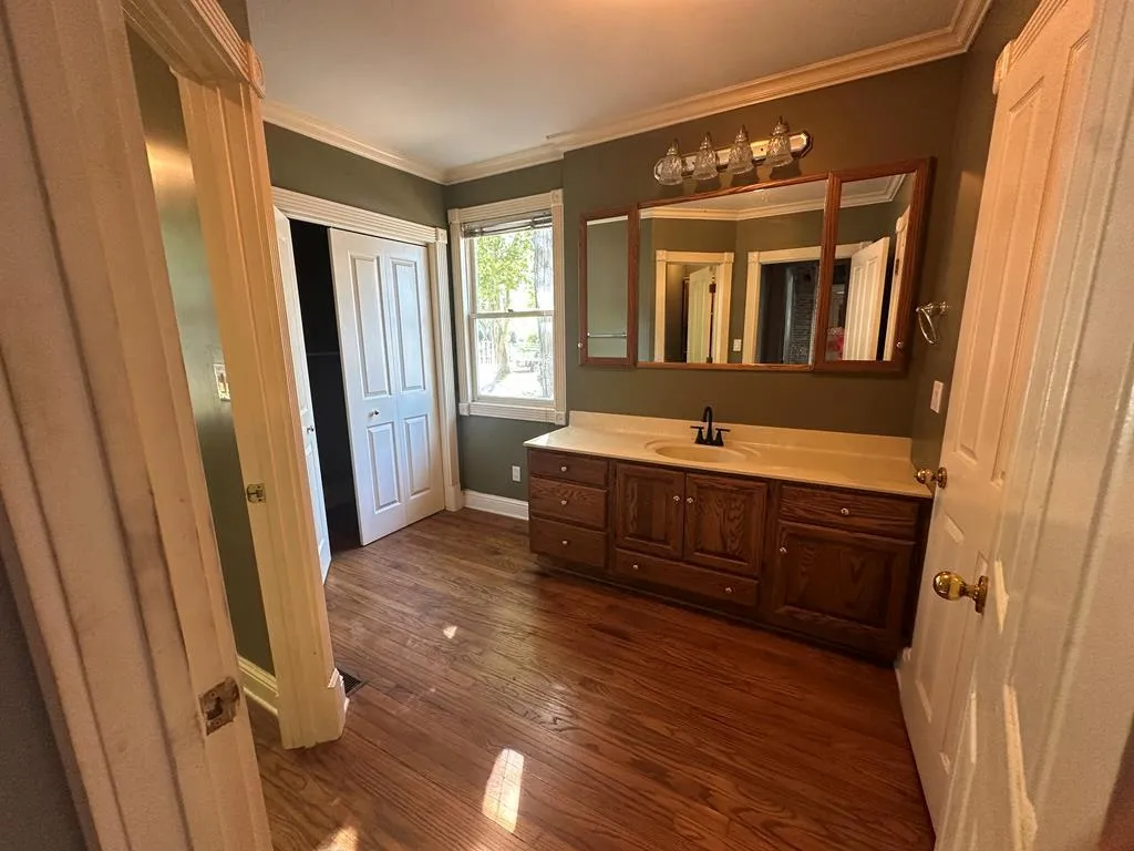 474 S Main Street Russellville KY 42276